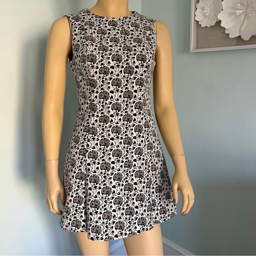 ZARA Trafaluc floral brocade fitted a-line mini sheath dress‎ size small